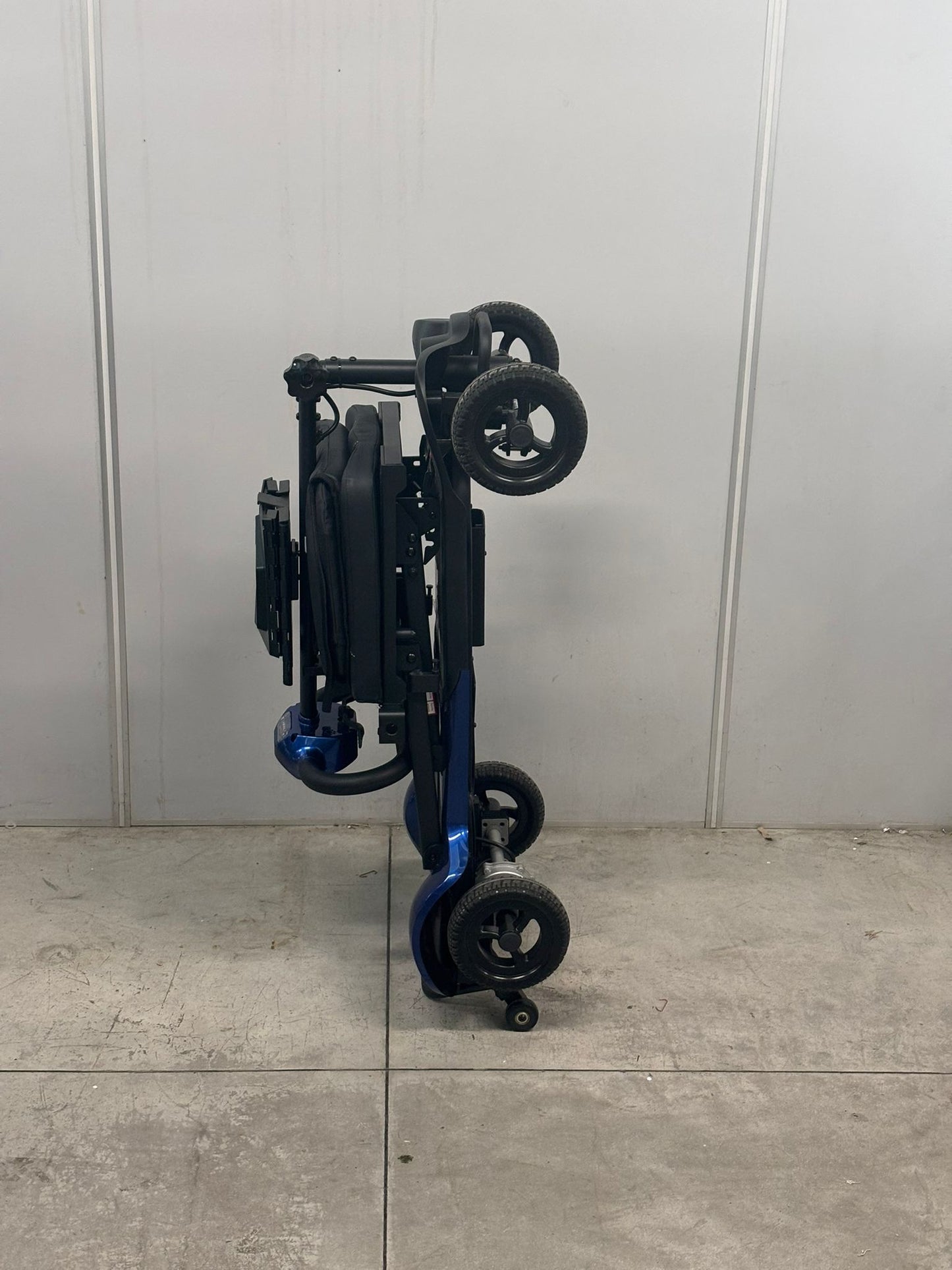 SCOOTER PIEGHEVOLE ULTRA - RICONDIZIONATO